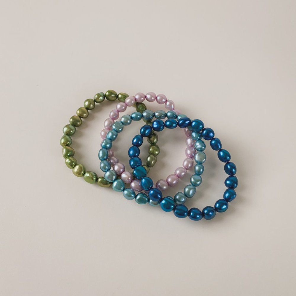Natural Freshwater Pearl Dyed Blue Green Purple Set of Four Stretch Bracelets - Picture 8 of 10